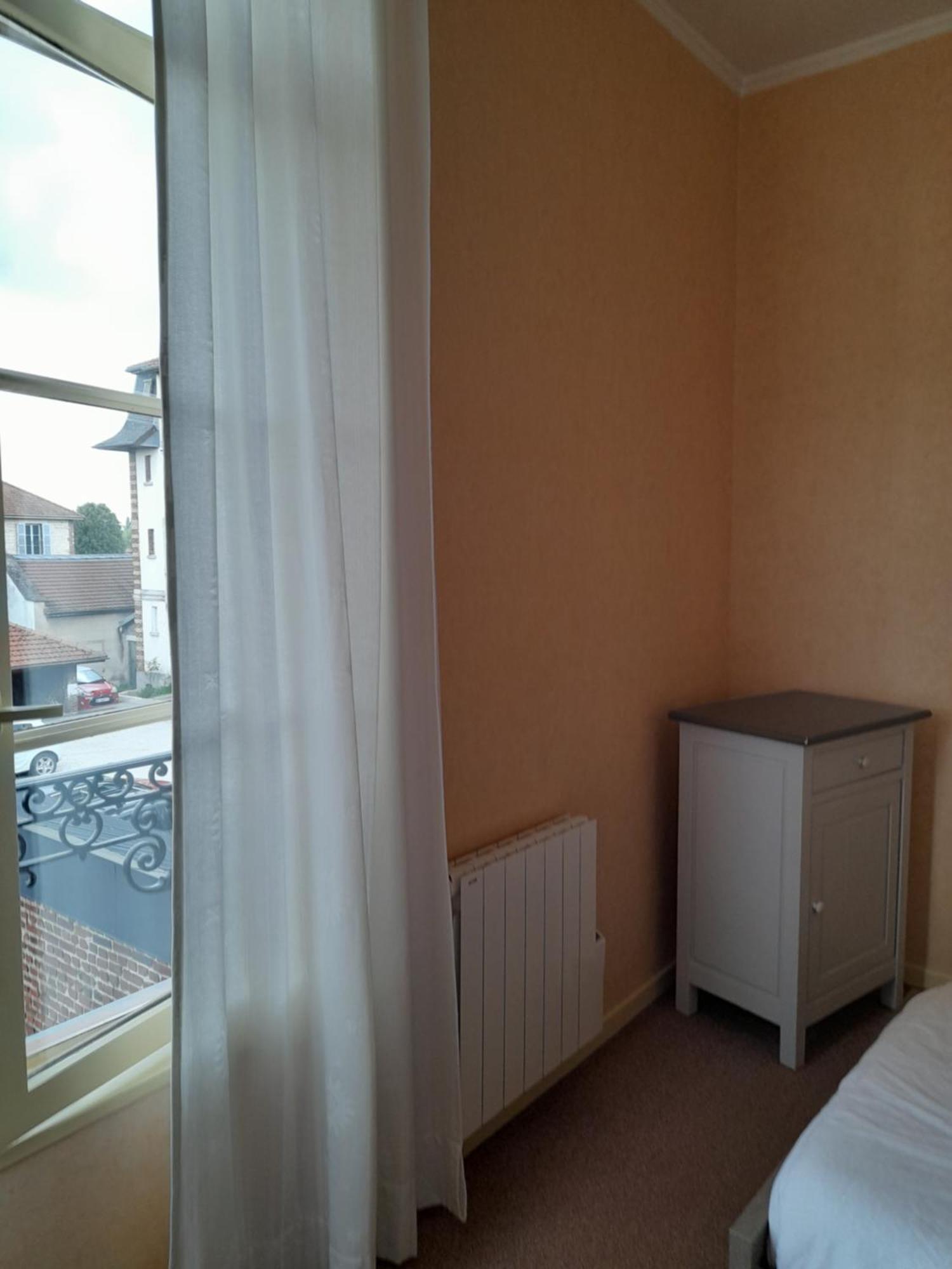 Appartement Du Pont De La Seine Troyes Exteriér fotografie